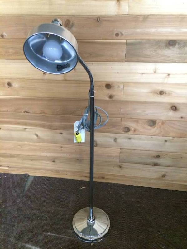 lot 65 image: Medical Lamp