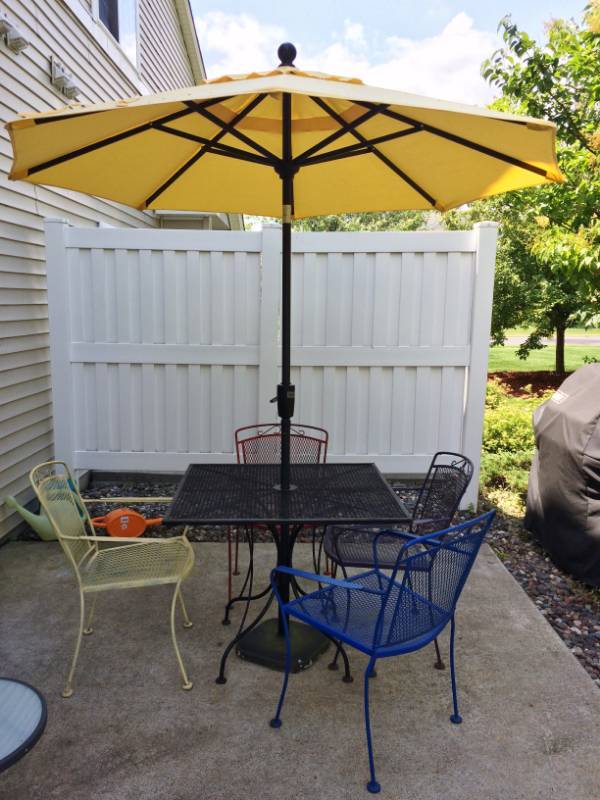 lot 43 image: SUPER FUN AND WHIMSICAL MULTI COLORED WROUGHT IRON PATIO OUTDOOR DINING SET WITH HIGH QUALITY TREASURE GARDEN UMBRELLA - GREAT CONDITION  I LOVE THIS SET 