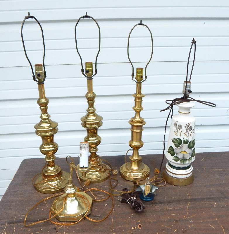 lot 8 image: Lot of Six Vintage Brass and Ceramic Lamps