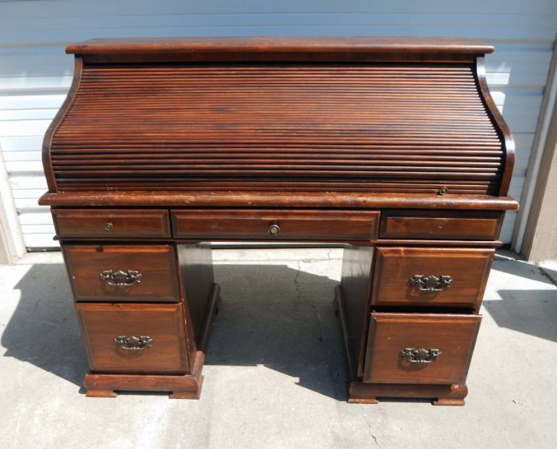 lot 56 image: Vintage Roll Top Desk