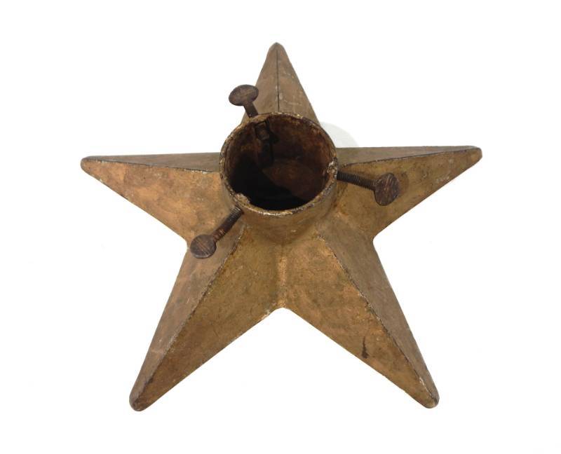 lot 83 image: Vintage Heavy Cast Iron Star Christmas Tree Stand
