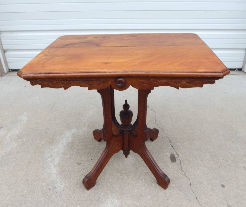 lot 43 image: Vintage Wood Accent Table