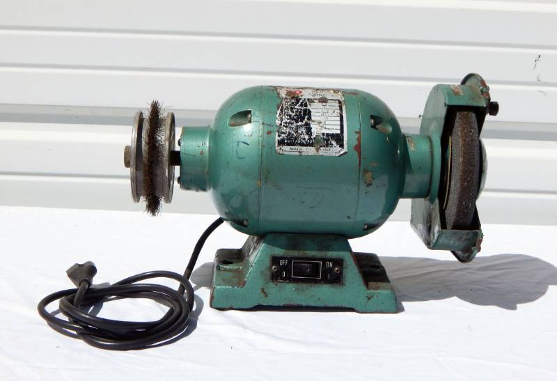 lot 71 image: 6 Inch Bench Grinder
