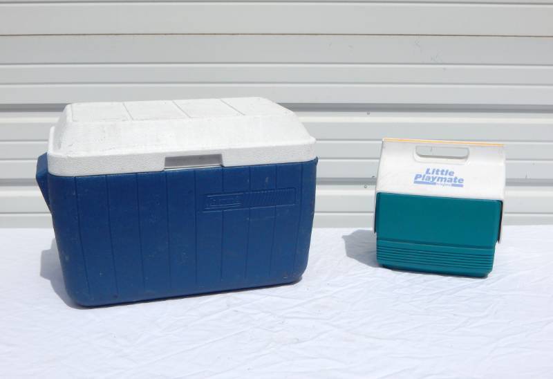 lot 115 image: Set of Coolers