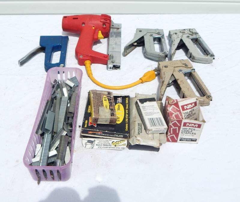 lot 111 image: Lot of Staple Guns and Staples