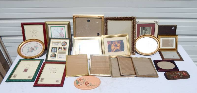lot 136 image: Huge Lot of Picture Frames