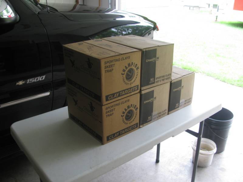 lot 11 image: Clay Pigeons #23