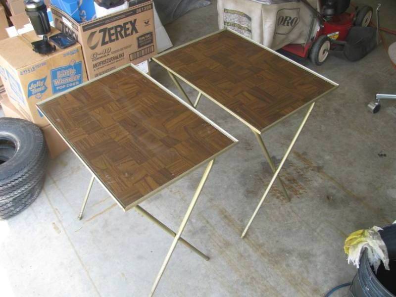 lot 35 image: TV Trays # 50