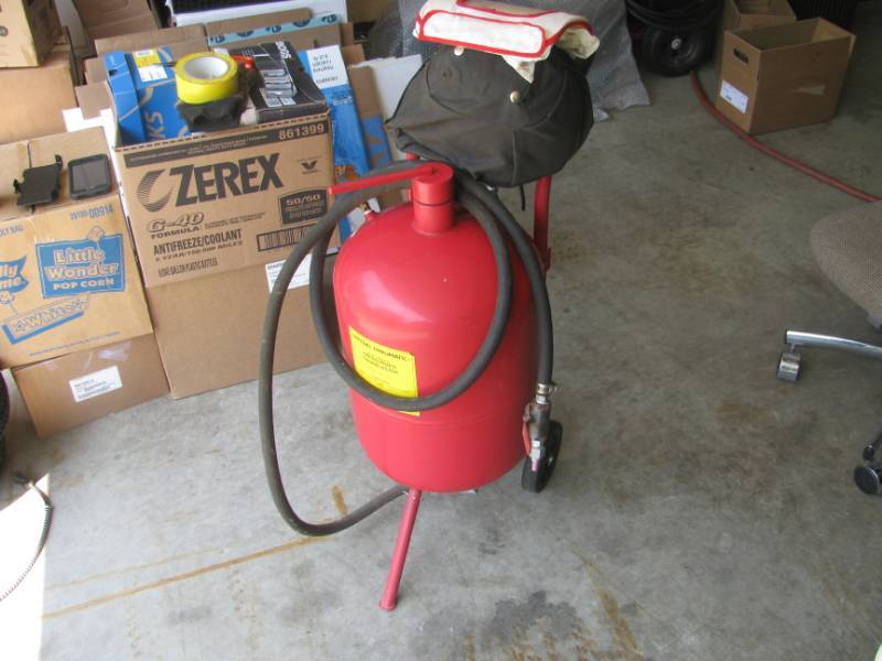 lot 50 image: Sand Blaster Set # 66