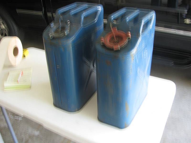 lot 75 image: Military Gas Cans Blue # 91