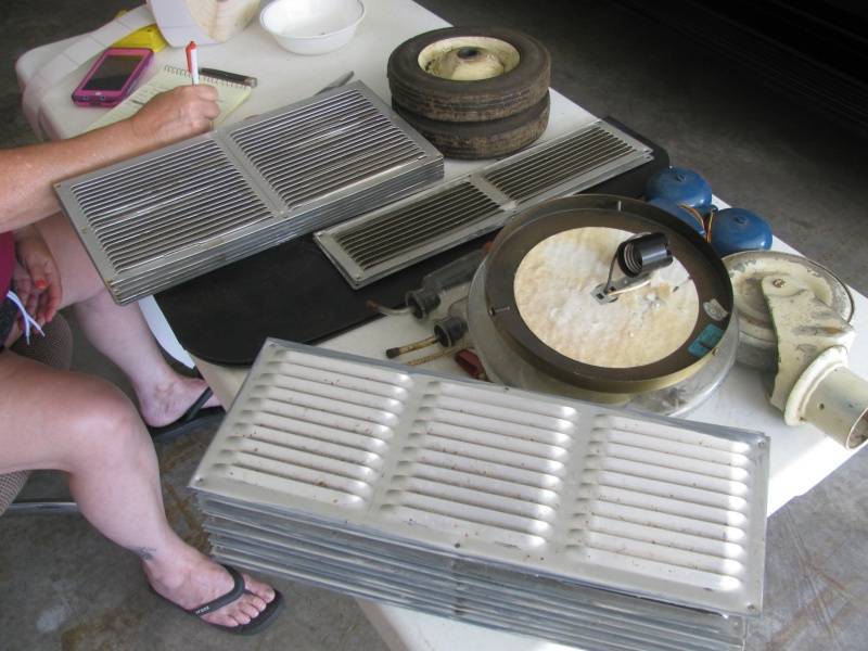 lot 90 image: Furnace Vents, parts # 108