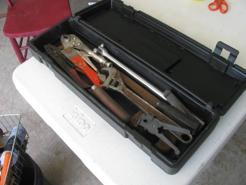 lot 95 image: Tool box # 111