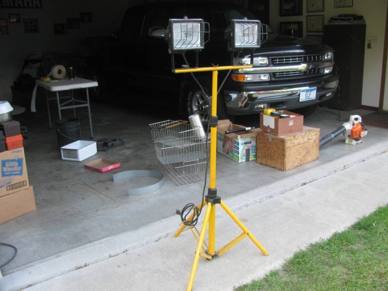 lot 118 image: Shop Light Stand # 129