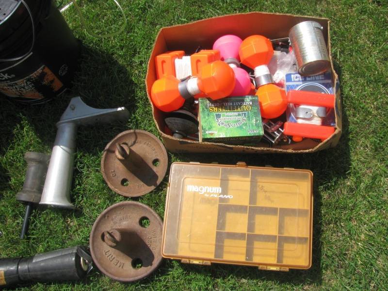 lot 148 image: Bait Pails & Anchors # 158