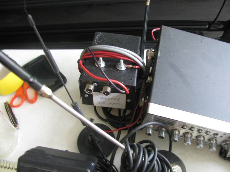 lot 172 image: Midland CB Radio & Booster # 182