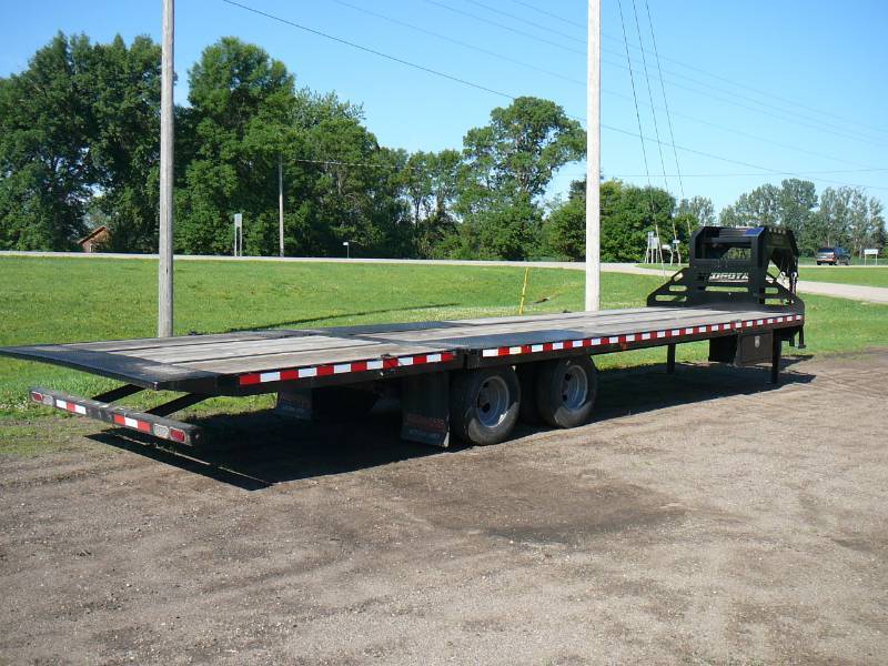 Midsota 32 Heavy Duty Gooseneck Trailer With Hydraulic Beavertail