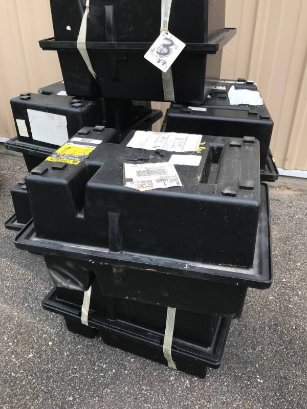 lot 3 image: Lot of (7) Moser 9 Carrier Cases