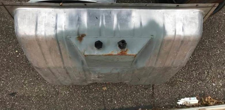 lot 6 image: (1) Slightly Used fuel Tank  Fits 64-69 Ford Mustang