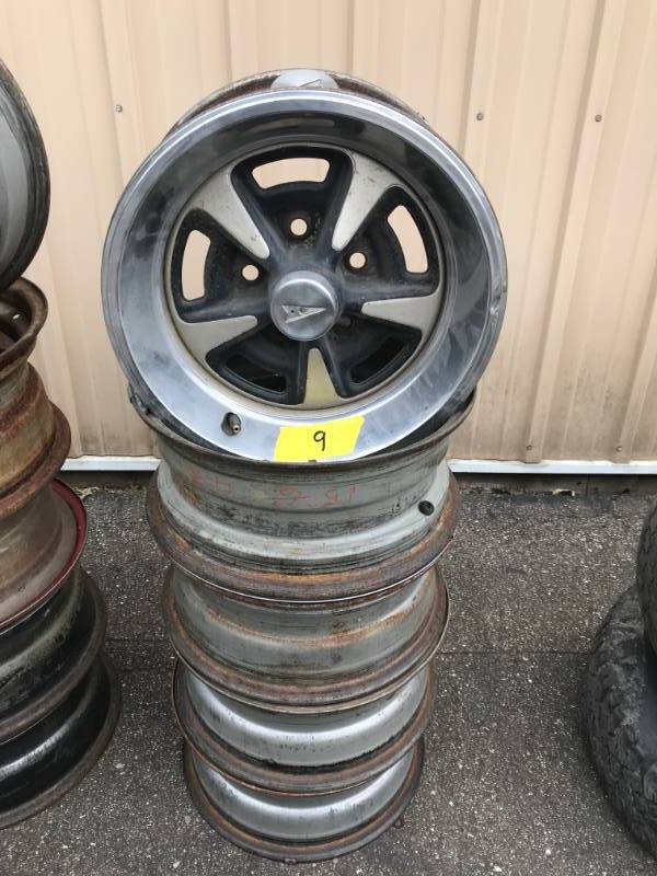 lot 9 image: Lot of (6) 15x6 Pontiac Rally Wheels