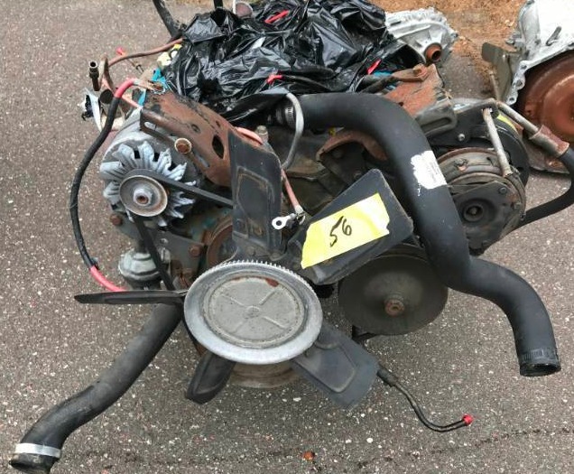 lot 56 image: 305 Engine & TH350 - (Ran when removed)