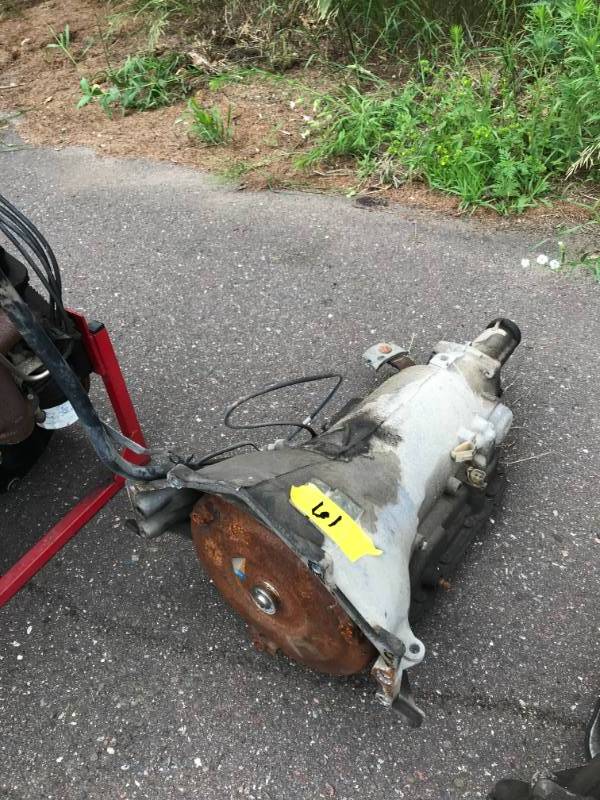 lot 61 image: 700R4 Transmission