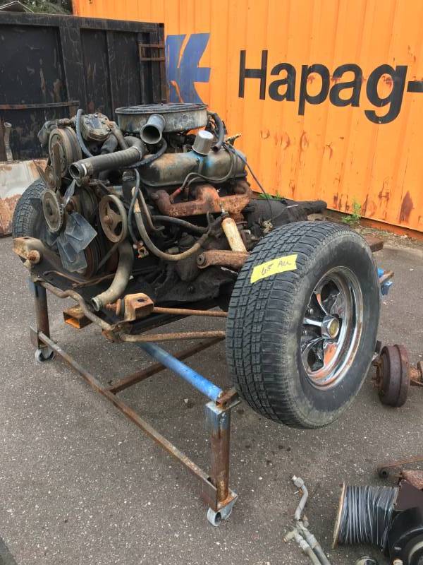 lot 65 image: 1969 Charger 318 Motor and Transmission Complete