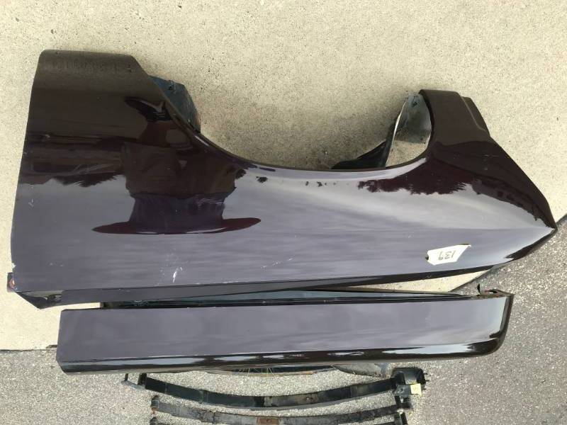 lot 139 image: 1966 Chevelle Fenders
