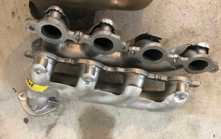 lot 146 image: LS3 Exhaust Manifolds - NEW