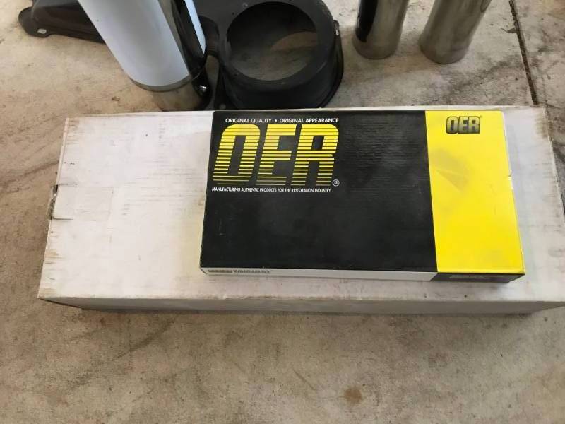 lot 183 image: 1967-1969 Camaro Big Block Heater Box - 1970-1973 Camaro Fuel Sender