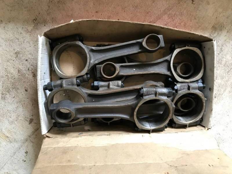 lot 237 image: Big Chevy Rods w ARP Bolts