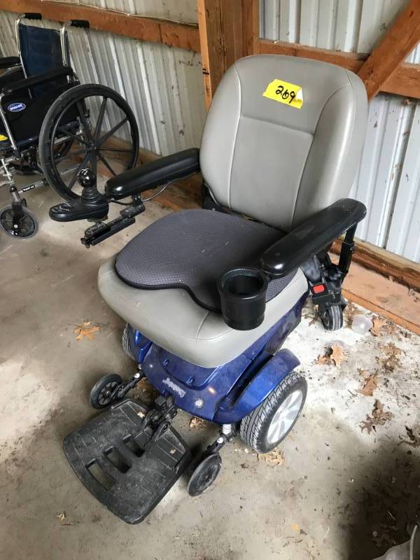 lot 269 image: Power Wheel Chair - with charger - Works