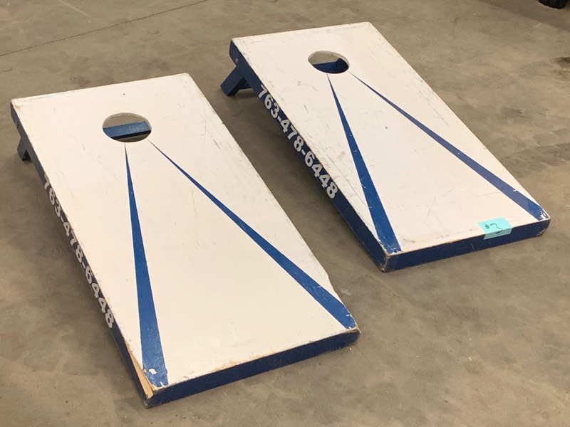 lot 3 image: Set Of Cornhole  Bags Toss Game Boards
