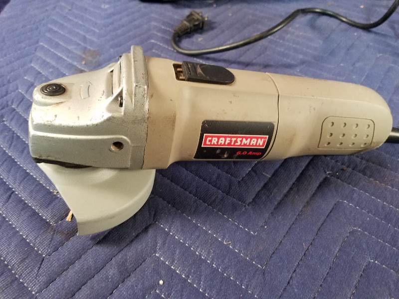 lot 15 image: Craftsman 4 Grinder