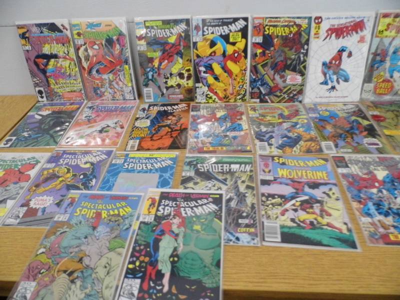 23 Spiderman Comics