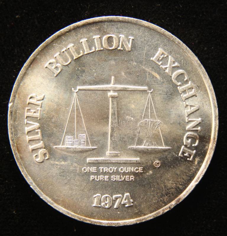 1 TROY OZ. .999 FINE SILVER 1974 UNIVERSAL TRADE UNIT