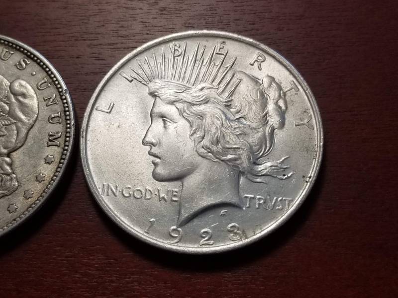 2 SILVER DOLLARS 1921-D MORGAN 1923 PEACE
