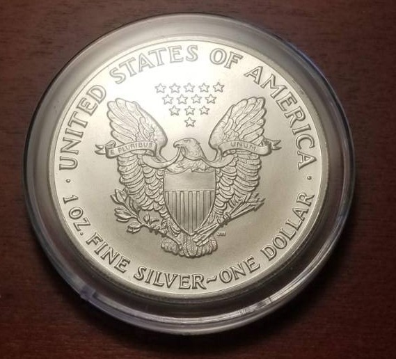 1992 AMERICAN SILVER EAGLE 1 TROY OZ. .999 FINE SILVER IN AIRTITE