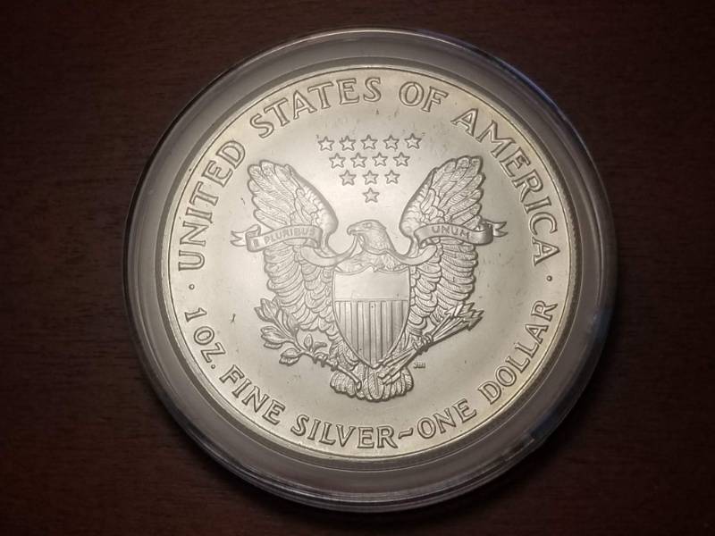 1993 AMERICAN SILVER EAGLE 1 TROY OZ. .999 FINE SILVER IN AIRTITE