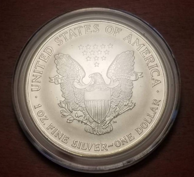 1995 AMERICAN SILVER EAGLE 1 TROY OZ. .999 FINE SILVER IN AIRTITE