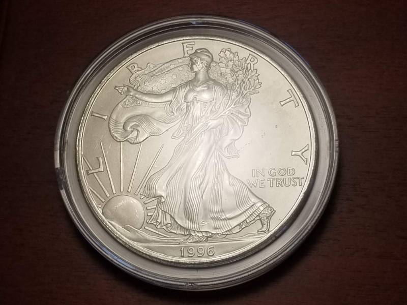 1996 AMERICAN SILVER EAGLE 1 TROY OZ. .999 FINE SILVER IN AIRTITE