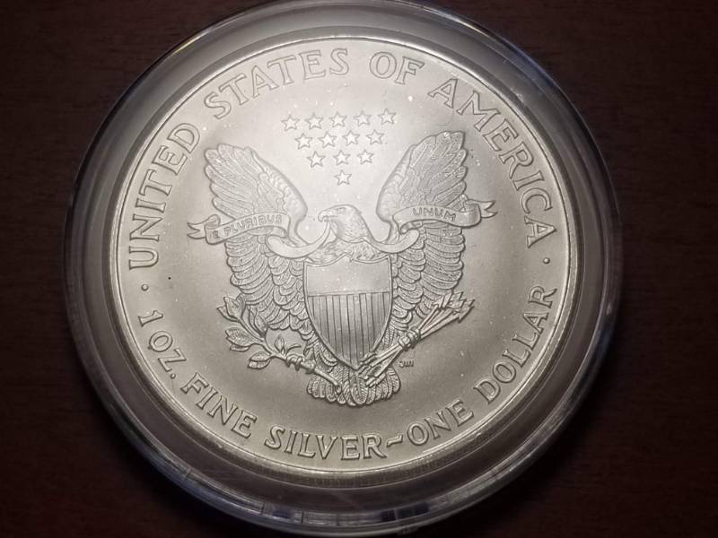 1997 AMERICAN SILVER EAGLE 1 TROY OZ. .999 FINE SILVER IN AIRTITE