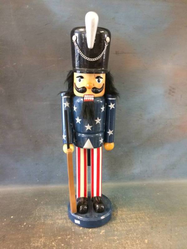 lot 25 image: Wooden Nutcracker Soldier