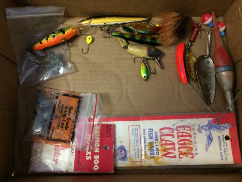 lot 33 image: Assorted Fishing Lures