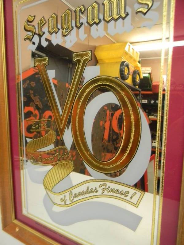 lot 55 image: SEAGRAMS VO BAR SIGN MIRROR  - APPROX 17 BY 23 - SEE PICTURES