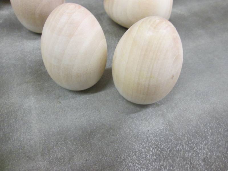 22 Wooden Eggs...