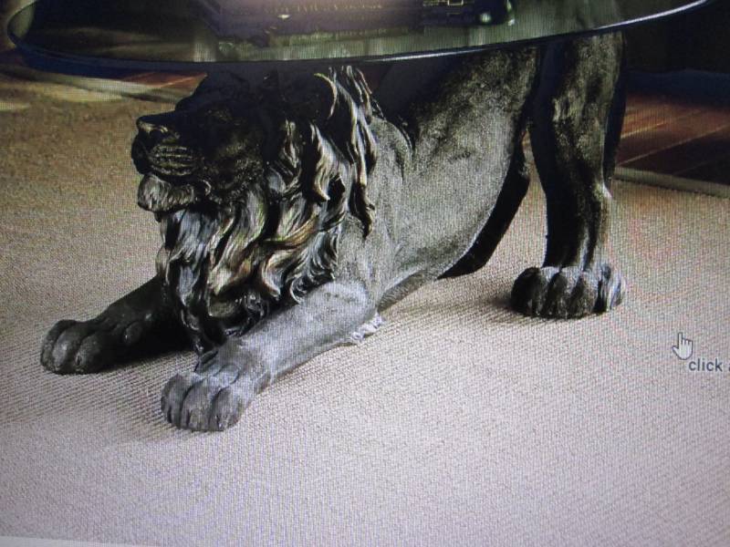 Crouching Lion Table open box- no g...
