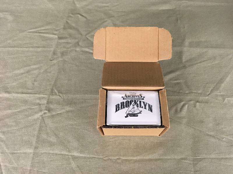 lot 374 image: 1996 Topps Archives Brooklyn Dodgers Commemorative Card Set