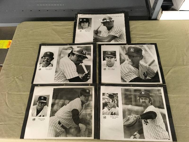 lot 402 image: New York Yankees Vintage Player Photographs