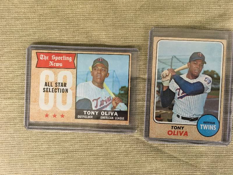 lot 418 image: Two 1968 Tony Oliva Cards