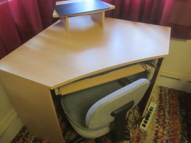 Corner Computer Desk